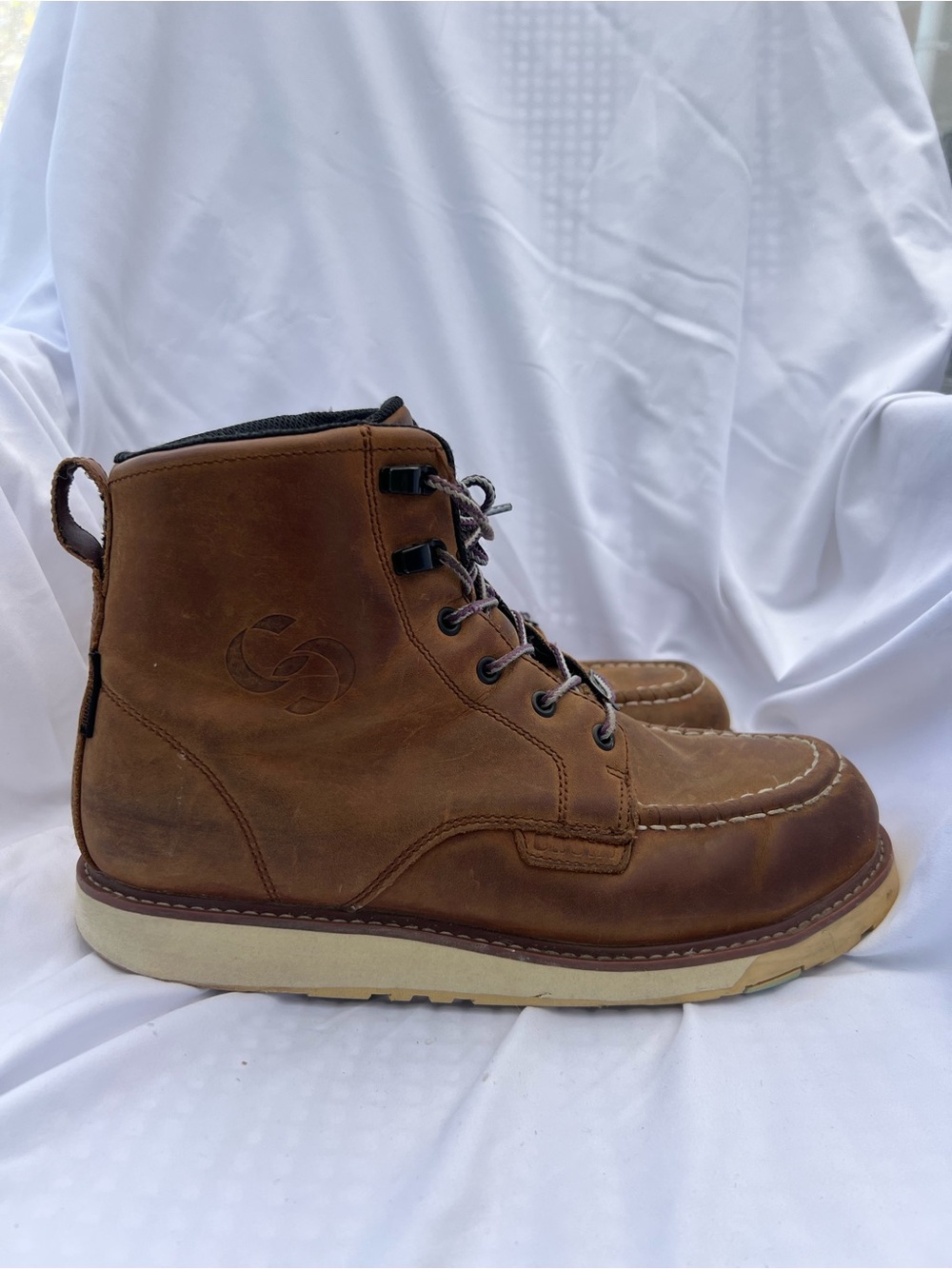 Men's Brown Leather Chukka Boots — Rugged Lace-Up Comfort